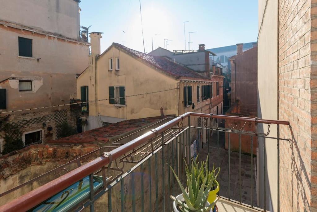 Casa Carla - Comodo Appartamento In Venice Cannaregio - 2 Camere Private מראה חיצוני תמונה